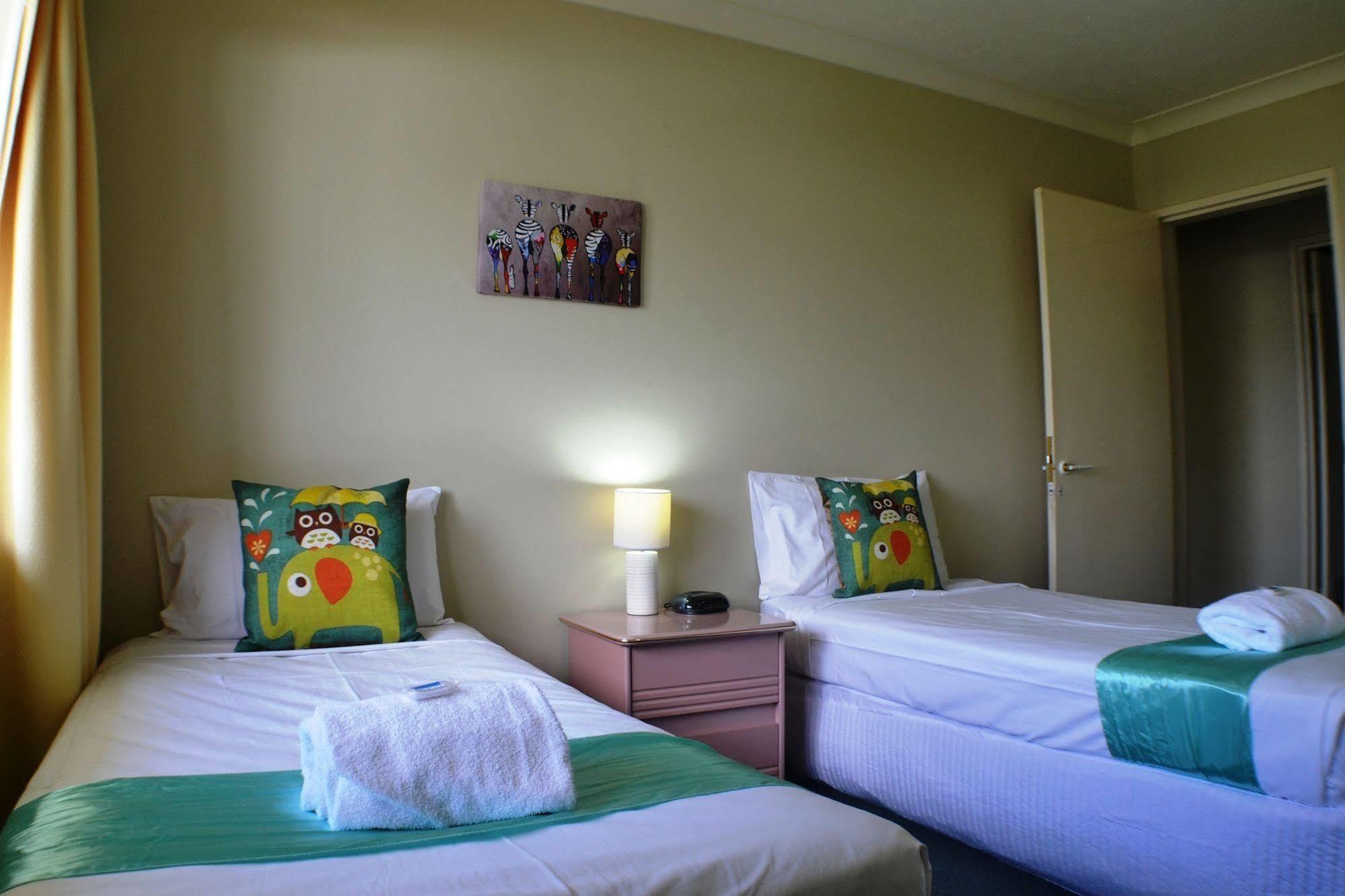Charlton On The Esplanade Aparthotel Hervey Bay Exterior photo